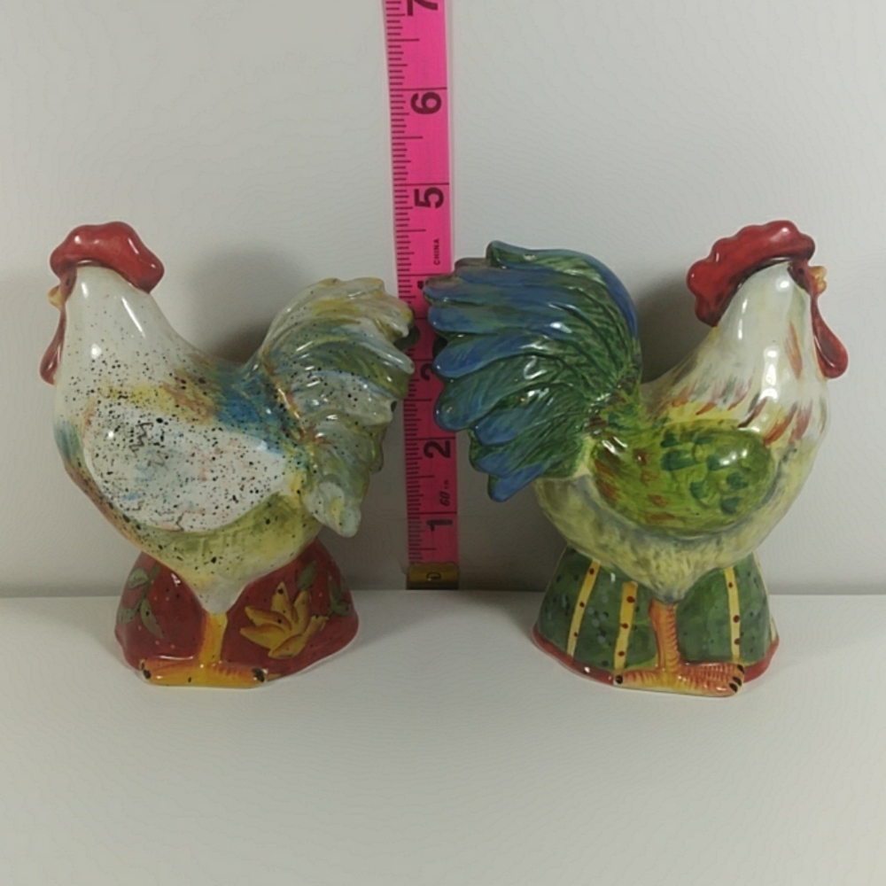 Chicken Rooster salt & pepper shaker 4 1/2"